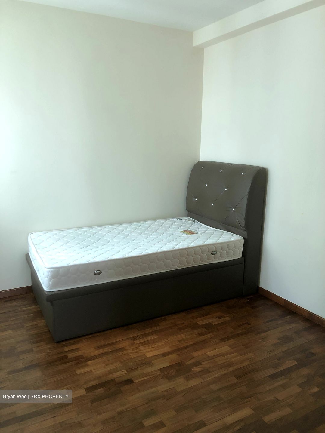 Queens (D3), Condominium #599619391